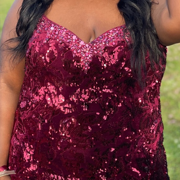 Prom Dress - Picture 2 of 3